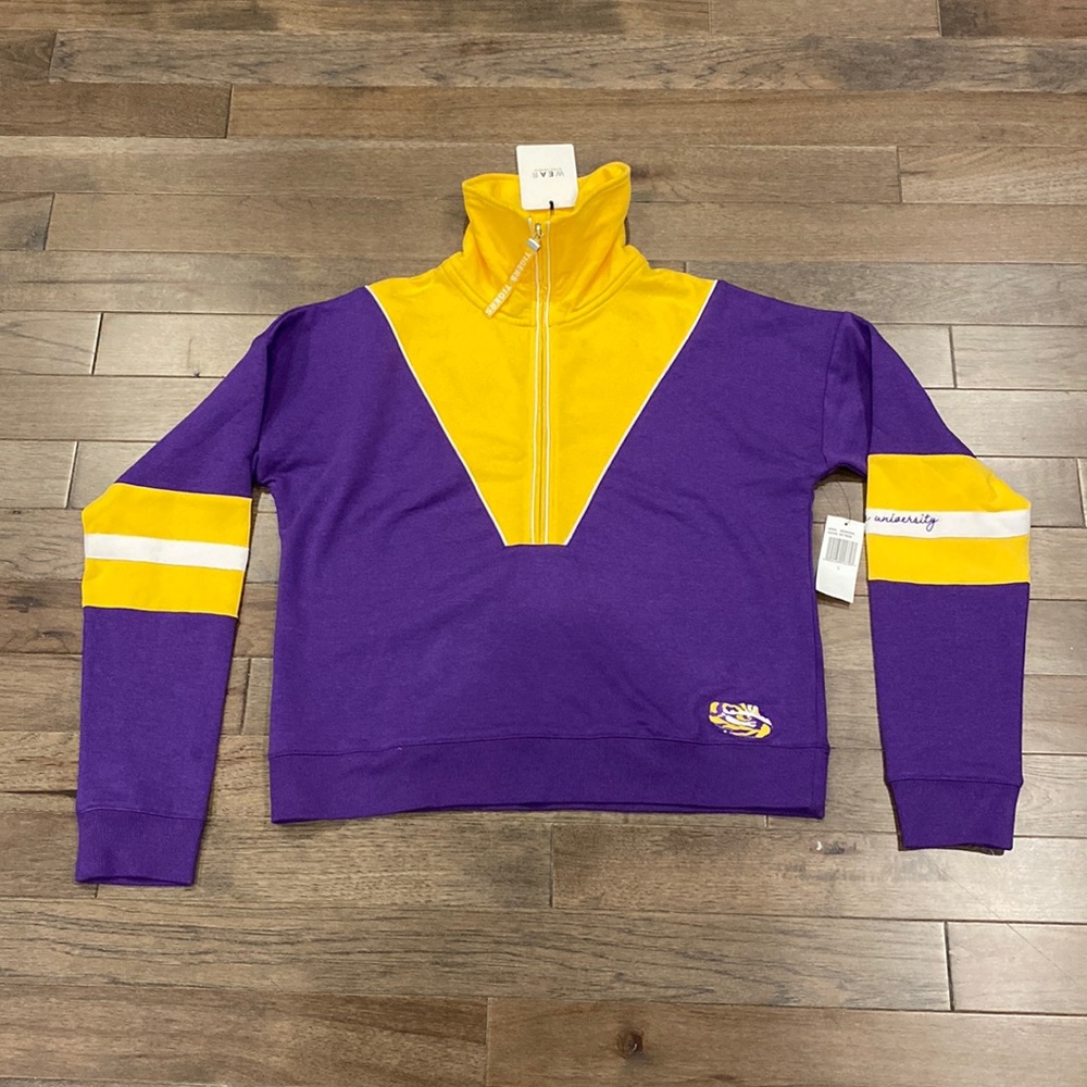 NWT - WEAR by Erin Andrews sweatshirt